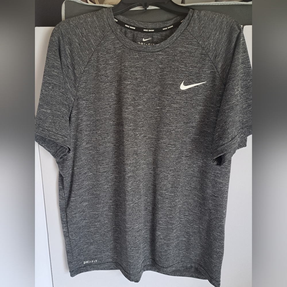 Nike Dri Fit Swim Shirt Heather Gray mens Xl used excellent condition